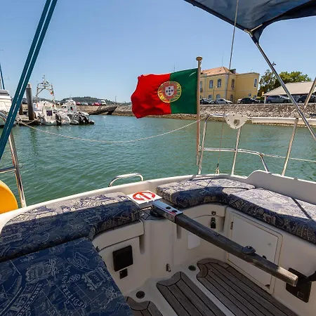 Båthotell Stunning Boat 2 Bedrooms, Wc, High Ceiling *